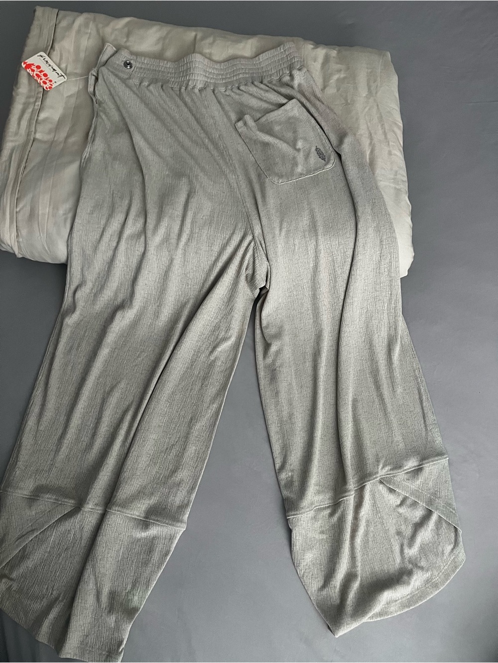 NWT FREE PEOPLE Light Gray Wide-Leg Lounge Pants - Picture 5 of 6
